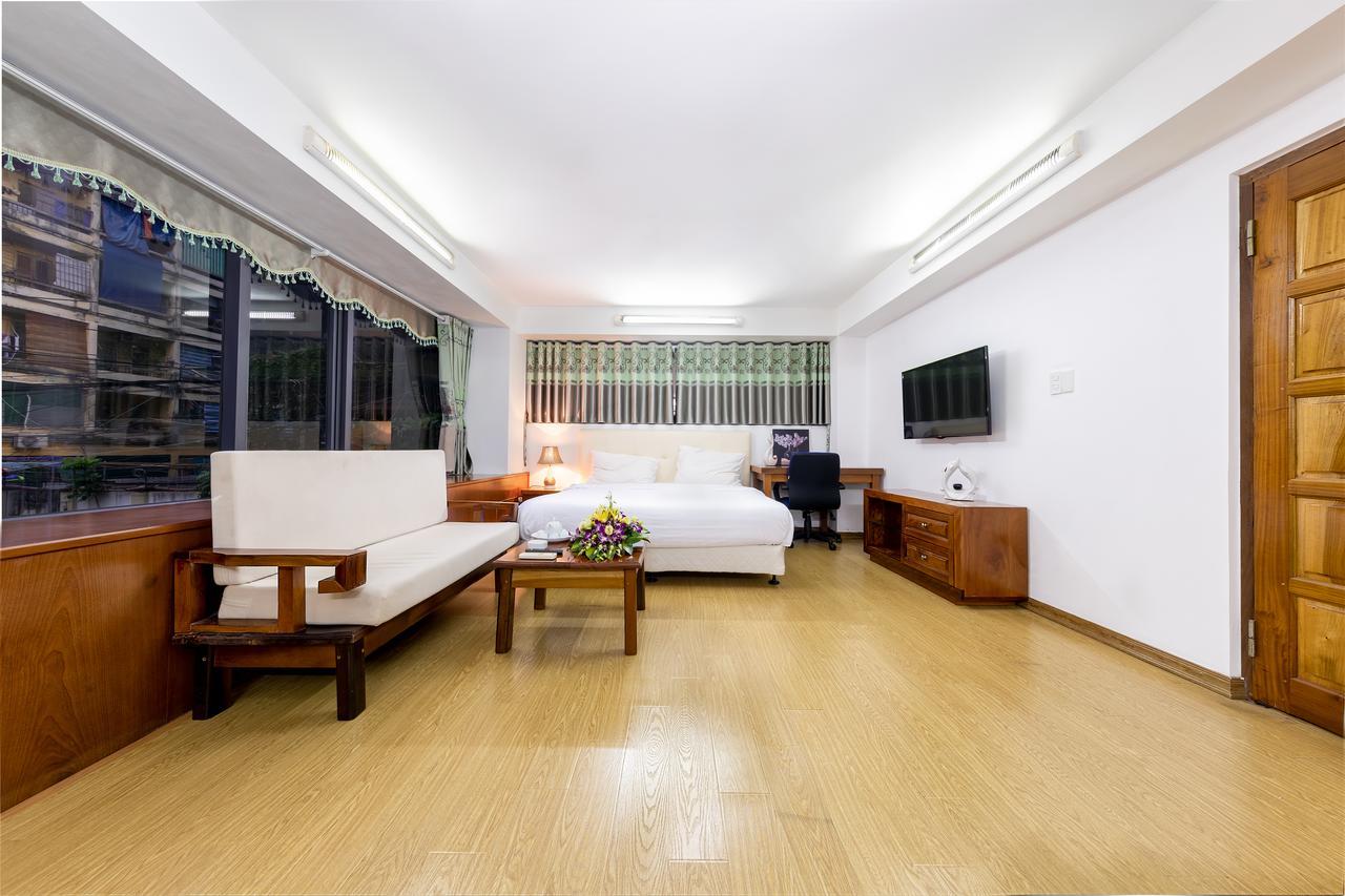 Granda Corner Apartment Hanoi Buitenkant foto
