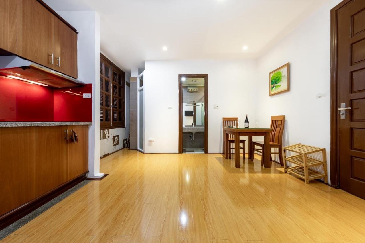 Granda Corner Apartment Hanoi Buitenkant foto